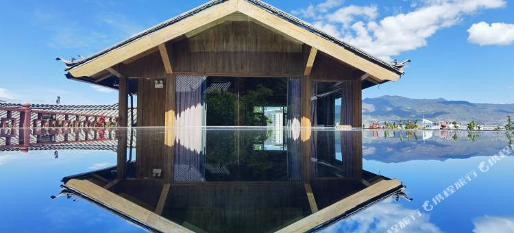 丽江古城伴山云府设计师轻奢美宿图片