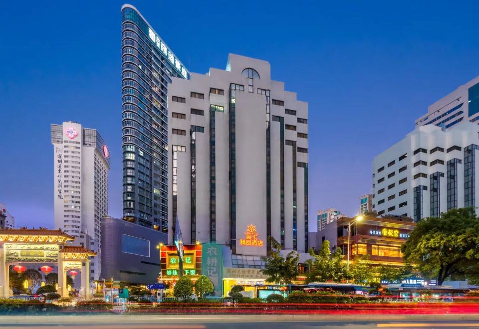 莱卡酒店(深圳东门湖贝地铁站店)外景图