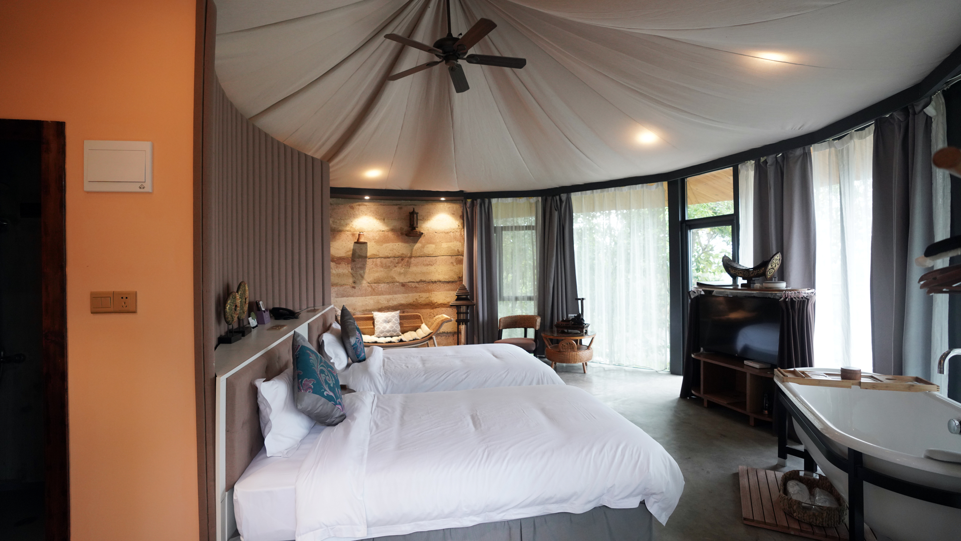 Yangxinyuan Yeshe Hotel Over view