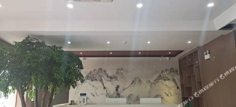云上酒店(方城张骞大道店)图片