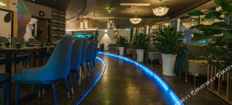 泸州江畔大饭店图片