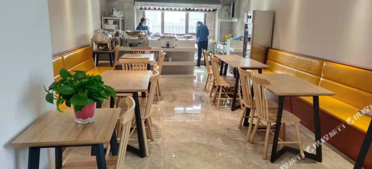 拈花拾蘭·优选酒店(泰兴大梦想城店)图片