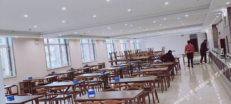 北屯丝路驿站酒店(欧亚国际商贸城店)图片