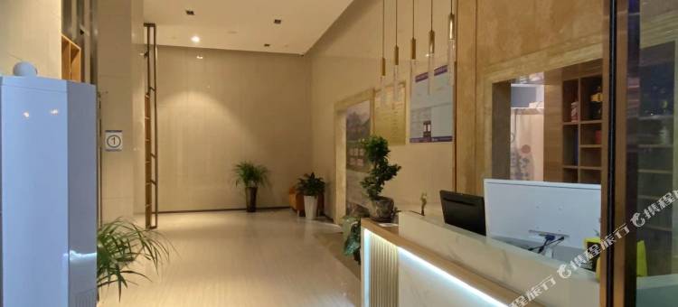 喆里莱地暖酒店(观山湖公园店)图片