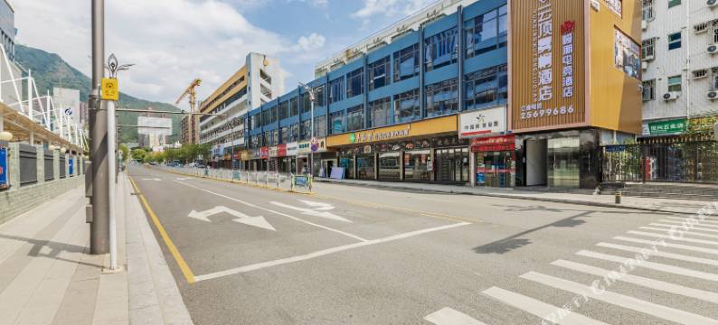 云顶雾桐酒店(深圳梧桐山风景区莲塘地铁站店)图片