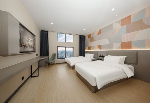 Elong Me Anlai Hotel (Shanghai Jinshan Industrial Zone) Hotel Overview