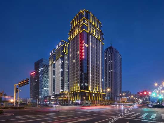 郑州东站易元国际酒店