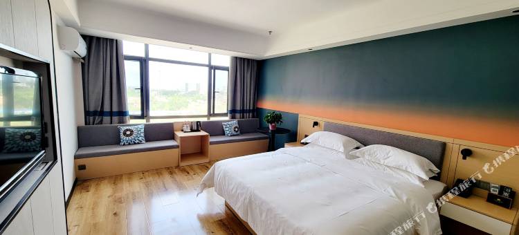 如家睿柏·云酒店(榆林定边枫隐店)图片