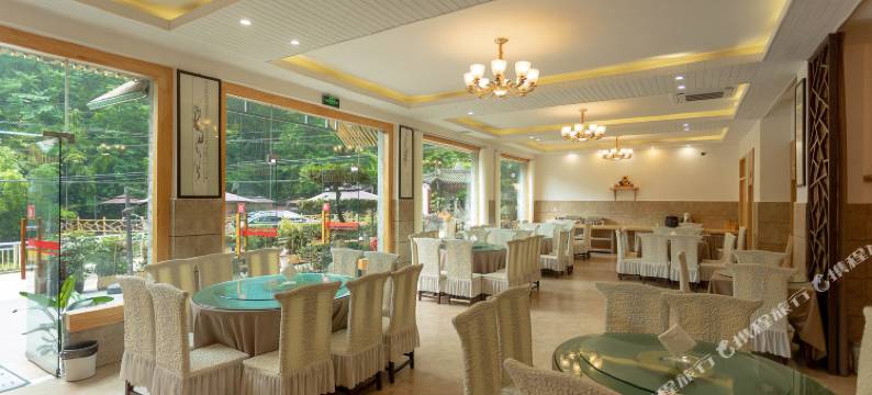 都江堰市财神山森野里私汤民宿(赵公山店)图片