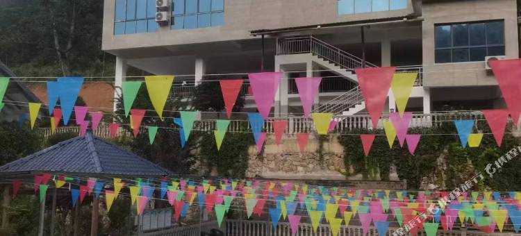 关岭山居秋鸣民宿图片
