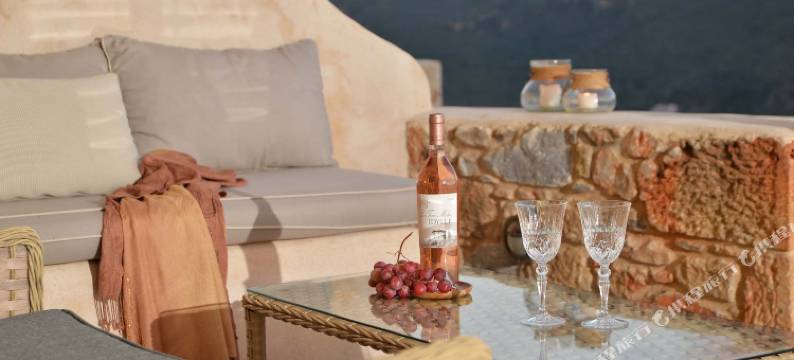 阿克罗利西精品套房酒店(Akrolithi Boutique Hotel)图片