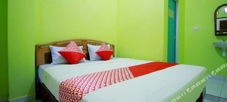 OYO 雪伦旅馆(RedDoorz Syariah at Sherren Guest House Lubuk Linggau)图片