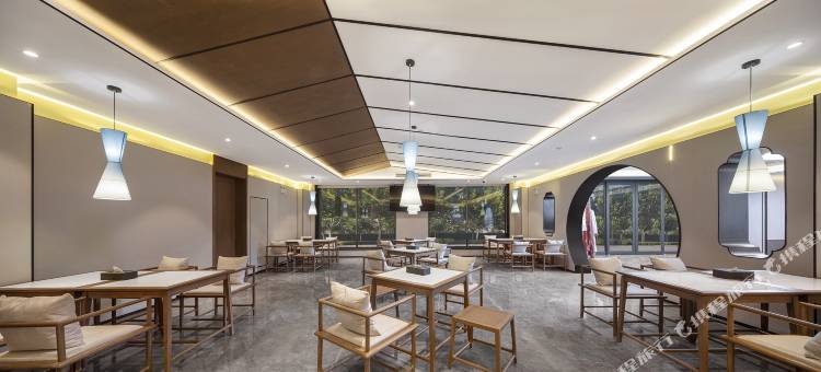陌上轻居酒店(乌鲁木齐米东店)图片