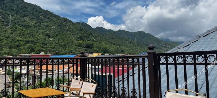 丘山居图片