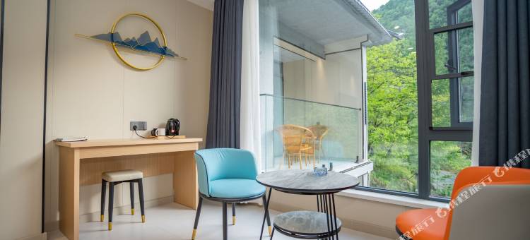 亮丽度假民宿(老君山景区店)图片