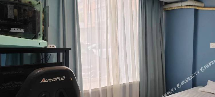 佳利电竞酒店(通化集贸步行街店)图片