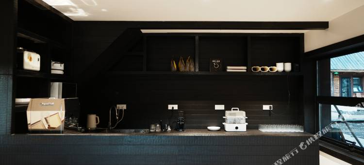 白哈巴山止川行民宿图片