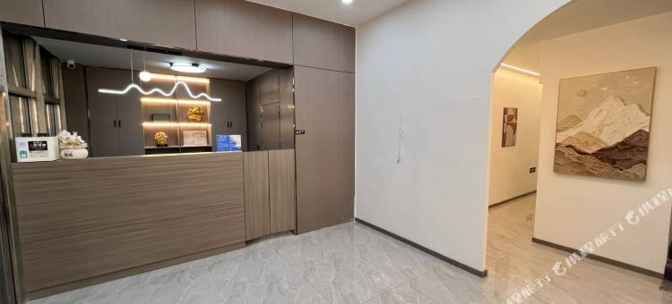 云幕居酒店(江北大学城地铁站店)图片
