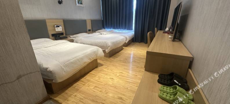 色达雅卓酒店图片