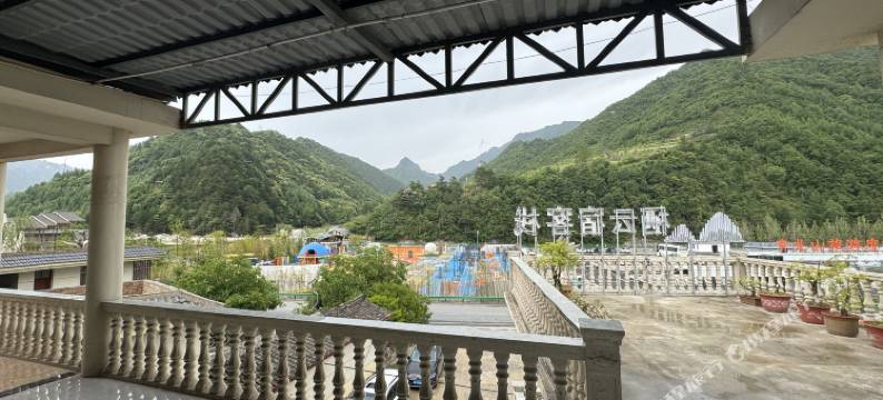 栖云宿客栈图片