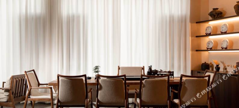 诧寂美学｜香见·供氧观景花园巨幕投影私藏酒店(独克宗古城店)图片