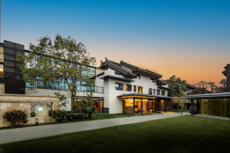 開封清明上河園鼓樓廣場亞朵酒店