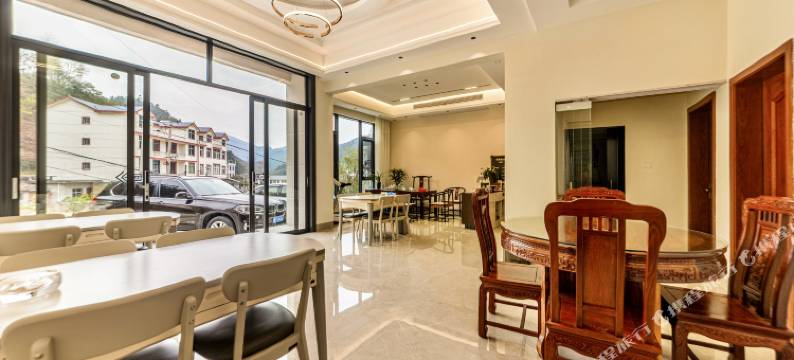 悠然山居民宿(三清山风景区店)图片