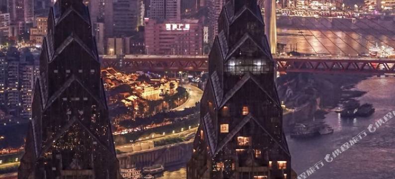 何夜青旅酒店(重庆解放碑步行街店)图片