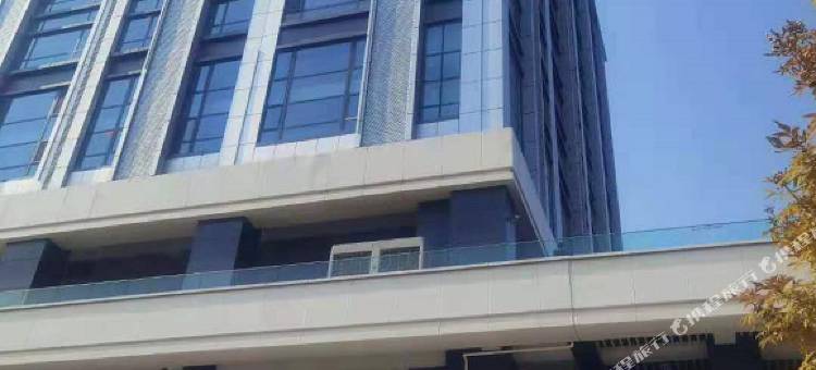 睿柏·云酒店(晋中万达广场店)图片