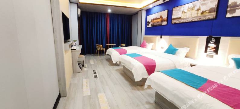 格子酒店(防城港企沙镇天堂滩景区店)图片