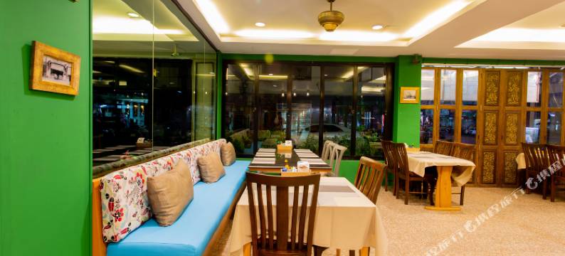 普吉岛阿西诺布奇特酒店(Ansino Bukit Hotel Phuket)图片