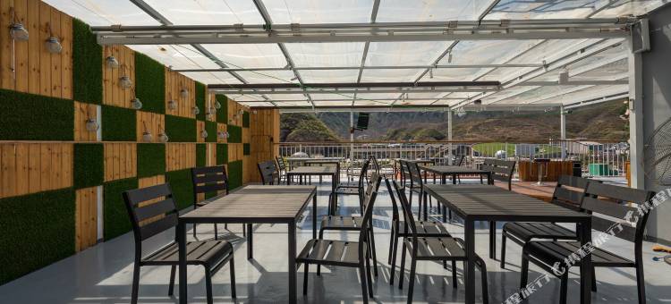 花筑·福兰克的水晶民宿(野三坡百里峡景区店)图片