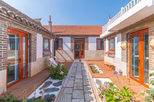 烟台养马岛屿间度假民宿