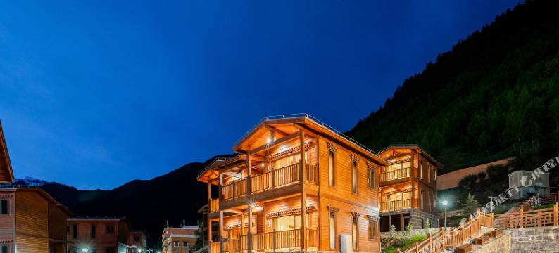 四姑娘山斯古拉庄园酒店图片