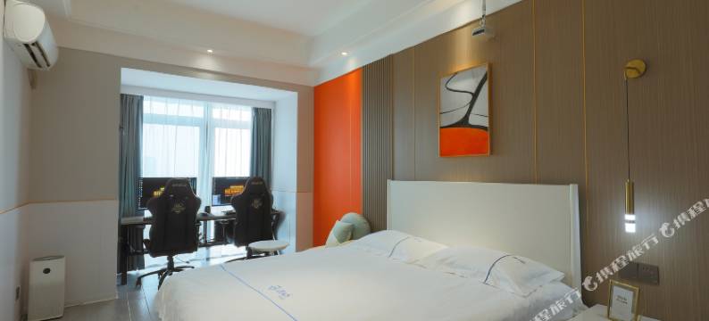 南昌宙斯电竞公寓图片