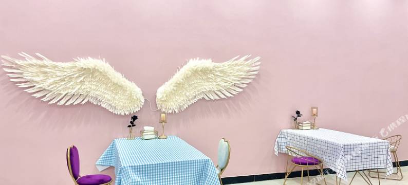 张北七却城堡包民宿(草原天路店)图片