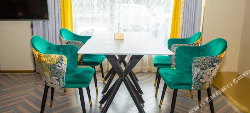 蓝晶商务酒店(宁津德百广场新一中店)图片