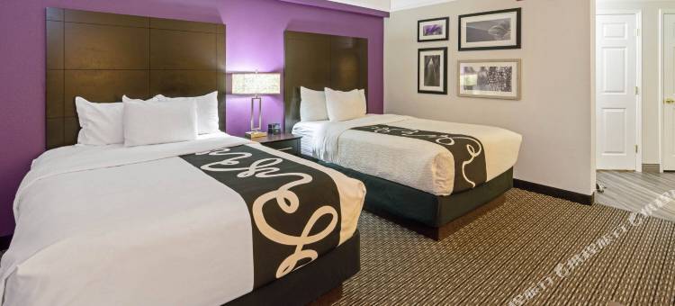 凤凰城斯科特斯德拉昆塔温德姆套房酒店(La Quinta Inn & Suites by Wyndham Phoenix Scottsdale)图片