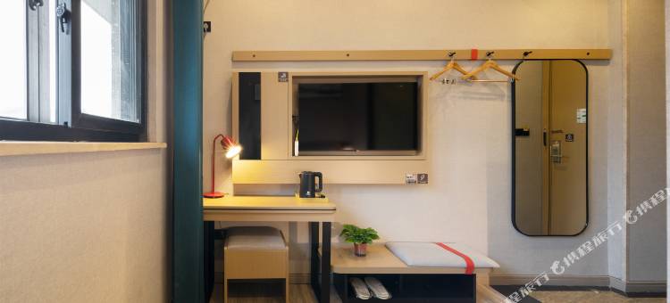 花美时酒店(重庆沙坪坝高铁站三峡广场店)图片