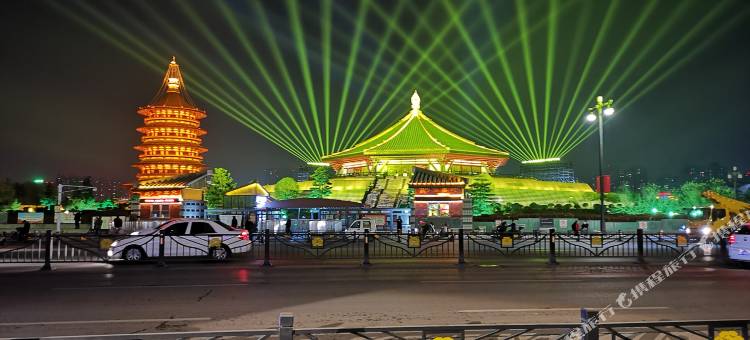 如家UP华驿精选酒店(洛阳火车站店)图片