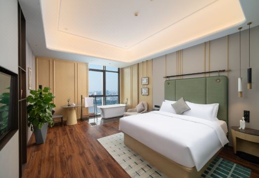 HuaMan Hotel Hotel Overview