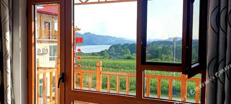 宽甸绿江村姜家大院民宿图片
