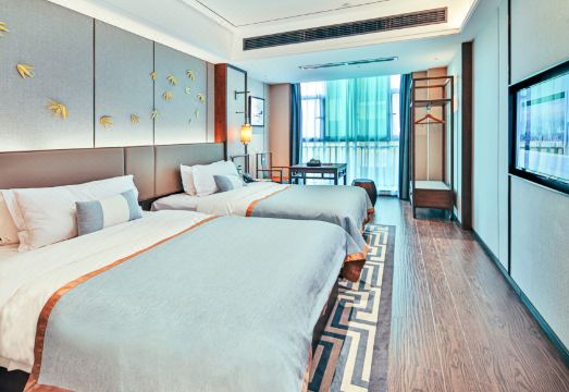 TILL BRIGHT HOTEL LENGSHUITAN DIANHotel Overview