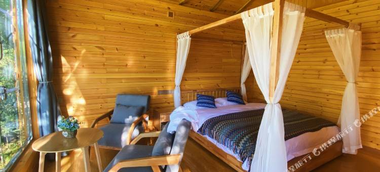 格尔达·云宿(硗碛乡店)图片