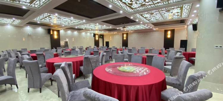 金桥酒店(大连机场春柳地铁站店)图片