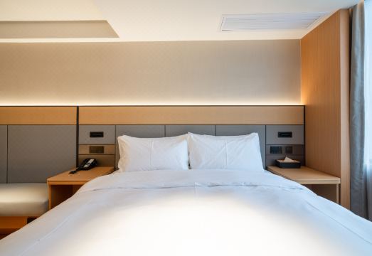 JI Hotel (Guangzhou Zhujiang New Town Wuyangcun Subway Station)Hotel Overview