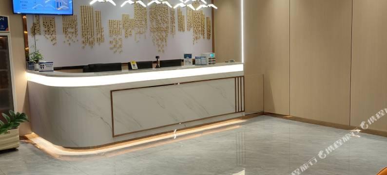 惠港隆精品酒店(惠州沥林北站兴勤购物广场店)图片