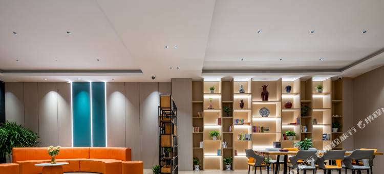 曼舟酒店(共青城大泽泰时代广场店)图片