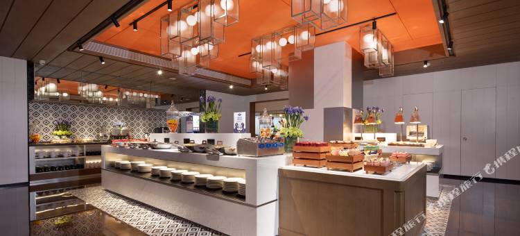 贵阳南明火车站希尔顿欢朋酒店图片