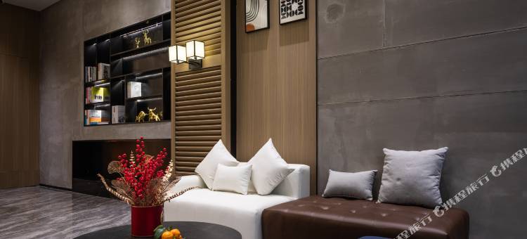 华庭云栖酒店(宾阳炮龙老庙百货大楼店)图片